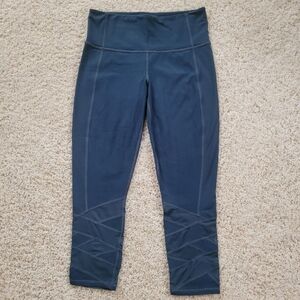 Athleta Mantra Capri Abyss Teal Mesh Bottom Yoga Leggings S